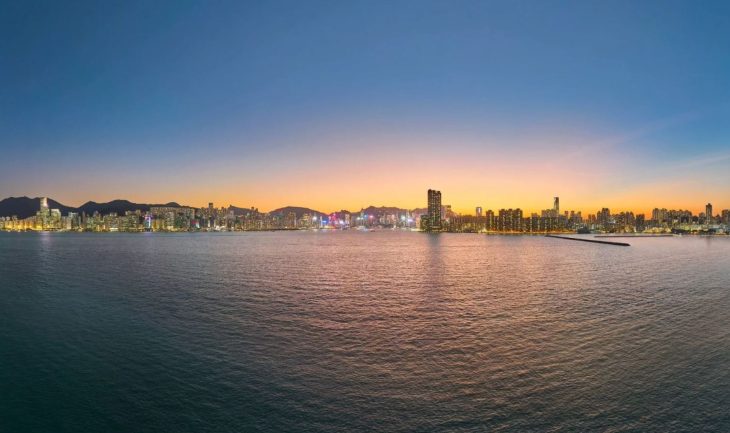 香港启德维多利亚傍晚夜景